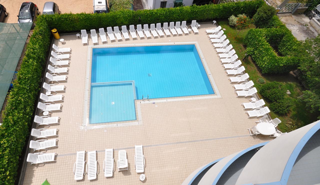 Residence Eurostar بيبيوني المظهر الخارجي الصورة
